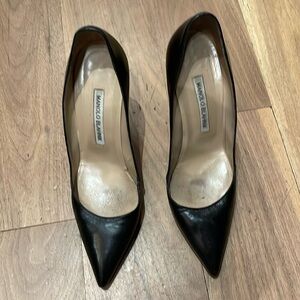 Manolo Blahnik BB pump - black calfskin. Size 38. 4” heel